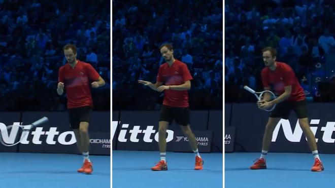 Medvedev la lía en la derrota ante Fritz.