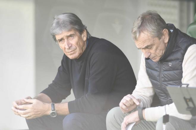 Manuel Pellegrini con Rubén Cousillas (foto: Kiko Hurtado).