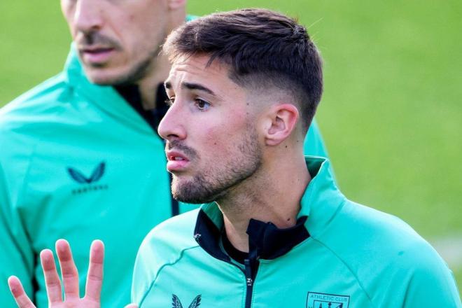 El delantero Javi Martón, muy querido por sus compañeros y el cuerpo técnico, entrenando en Lezama (Foto: Athletic Club).