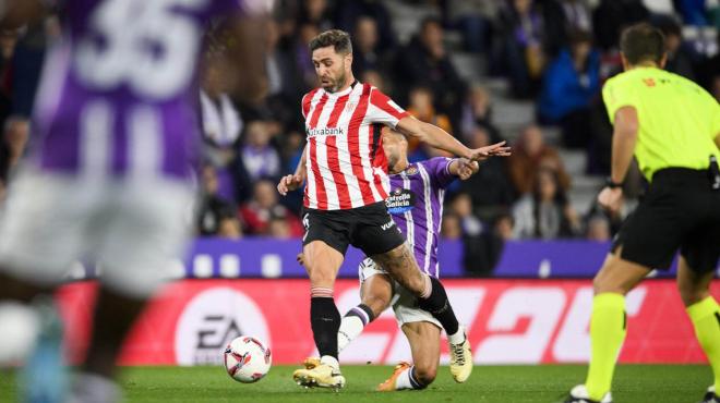 Acción de Yeray ante el Valladolid en Zorrilla (Foto: Athletic Club).