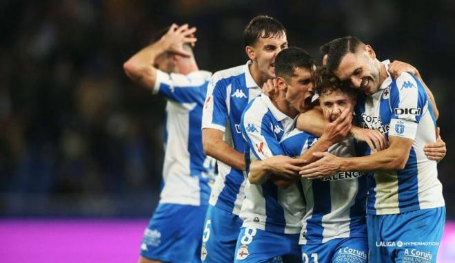 El Dépor celebrando el gol al Eibar (Foto: LALIGA).