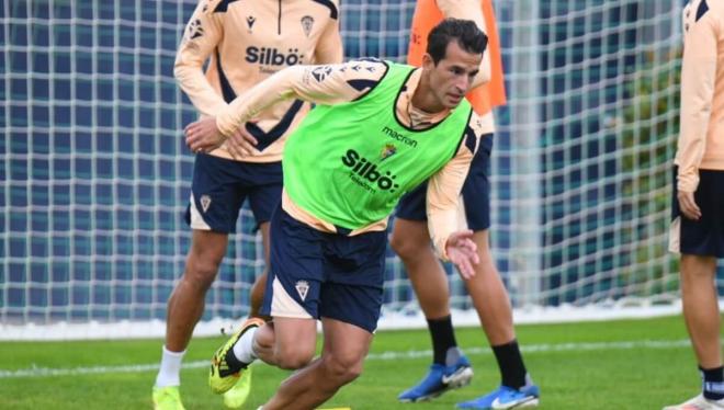 Luis Hernández entrena esta temporada (Foto: Cádiz CF).