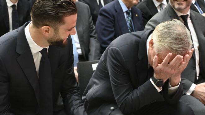 Nacho Fernández y Carlo Ancelotti en la celebración de un título del Real Madrid (Foto: Cordon Press)