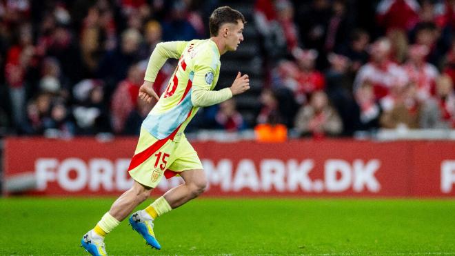 Marc Casadó debutando con la Selección Española (RFEF)