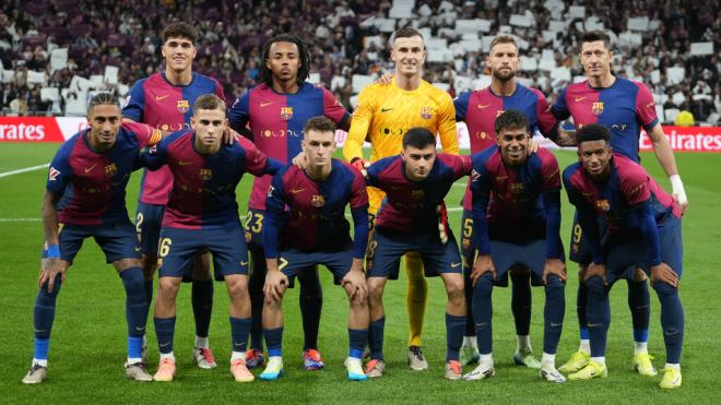 El once del FC Barcelona, en El Clásico (Cordon Press)