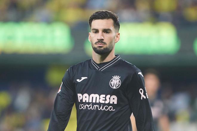 Álex Baena, en un partido con el Villarreal (Cordon Press)