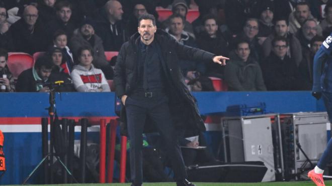 Diego Simeone en un partido con el Atlético de Madrid (Cordon Press)