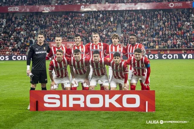 Once titular del Sporting frente al Granada (Foto: LALIGA).