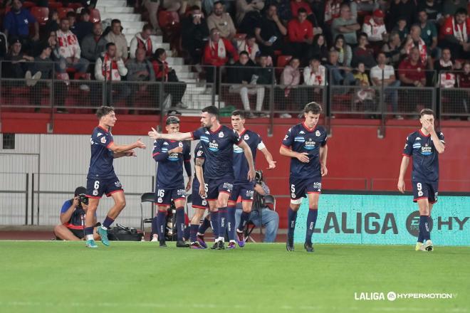 El Dépor celebra el gol al Almería (Foto: LALIGA).