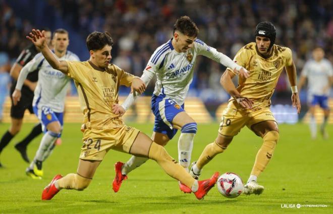 Acción en el Zaragoza - Málaga de la primera vuelta. (Foto: LALIGA)