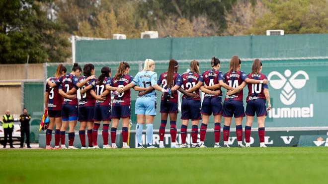 Imagen previa al encuentro ante el Betis Féminas (Foto: LUD).