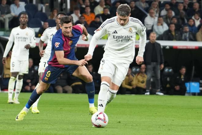 Fede Valverde contra el Barcelona (Cordon Press)