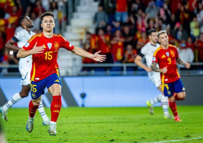 Bryan Zaragoza celebra su gol en el España-Suiza (FOTO: Cordón Press).