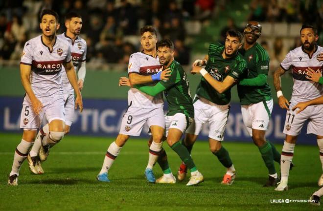 Lance en el Racing Ferrol-Levante (Foto: LALIGA).