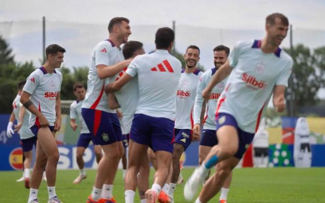 Fotograma de 'Un equipo llamado España', documental de la Eurocopa 2024.