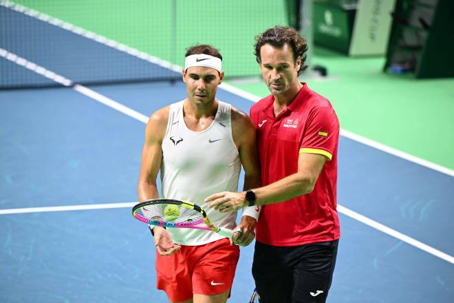 Rafa Nadal y Carlos Moyá preparan la Copa Davis en Málaga (Foto: Cordon Press).