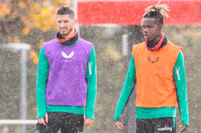 Los estelares Oihan Sancet y Nico Williams se entrenan en Lezama (Foto: Athletic Club).