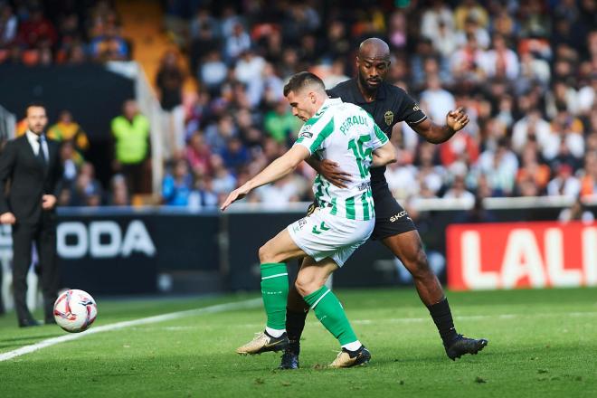 Imagen del Valencia-Betis (foto: Cordón Press)..jpg