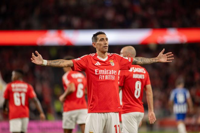 Di María celebrando uno de sus goles con el Benfica (Foto: Cordon Press).