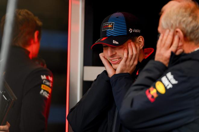 Max Verstappen, en el garaje de Red Bull (F1)