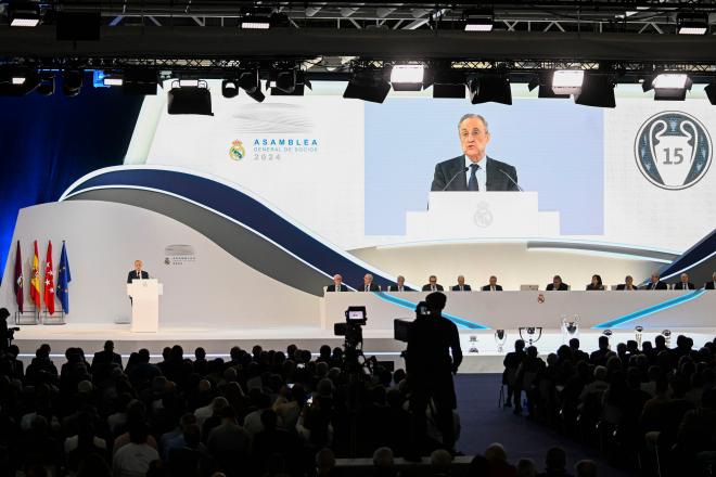 Florentino Pérez en la Asamblea del Real Madrid (Foto: EFE)