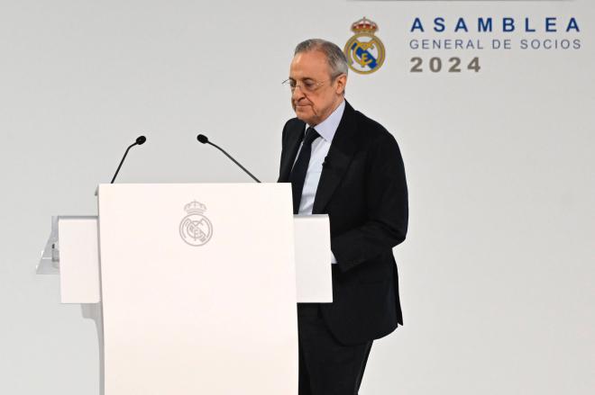 Florentino Pérez en la Asamblea del Real Madrid (Foto: EFE)