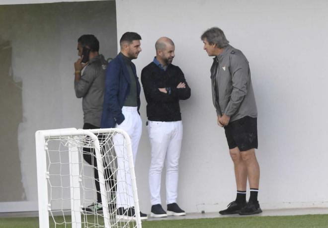 Joaquín, Manu Fajardo y Manuel Pellegrini, en una foto de archivo (Foto: Kiko Hurtado).