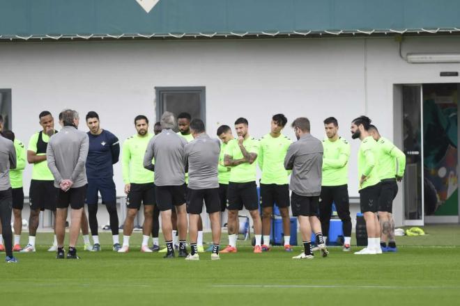 Isco Alarcón vuelve a trabajar con el grupo (Foto: Kiko Hurtado).