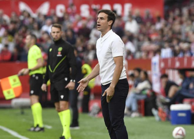 Iñigo Pérez, en el Sevilla-Rayo Vallecano (Foto: Kiko Hurtado).