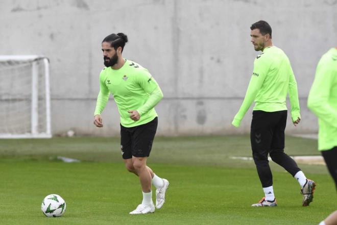 Isco Alarcón y Giovani Lo Celso (foto: Kiko Hurtado).