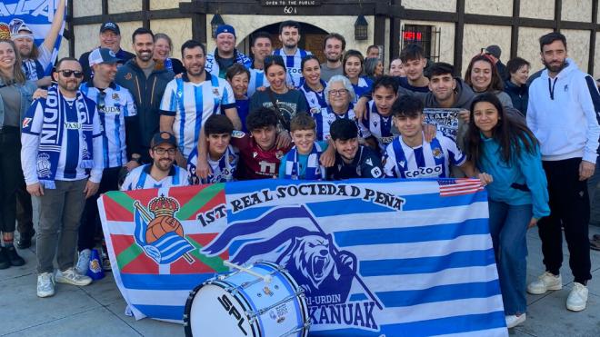 Algunos de los miembros de la peña de la Real Sociedad en Idaho.