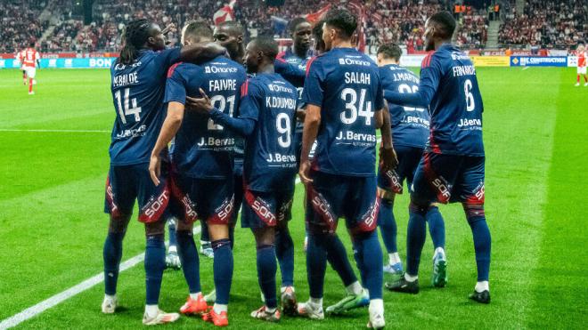 La celebración de gol del Stade Brestois (Cordon Press)