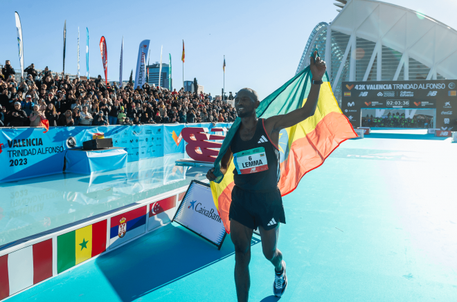 Sisay Lemma en el Maratón Valencia