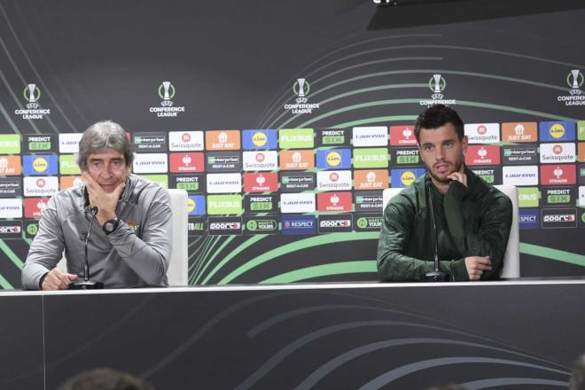 Manuel Pellegrini con Giovani Lo Celso (foto: Kiko Hurtado).