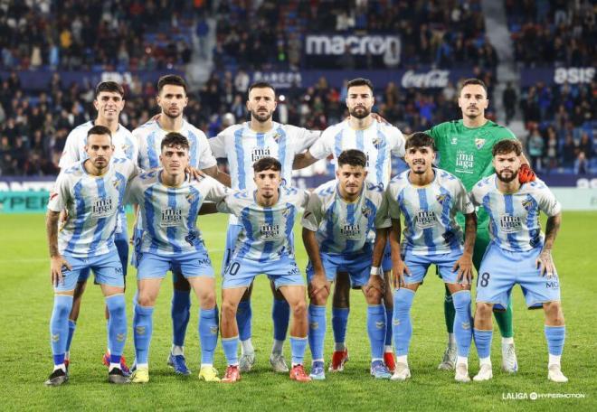 El once del Málaga en el Ciutat de Valencia. (Foto: LALIGA)