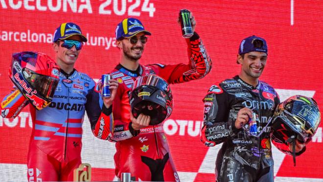 Marc Márquez, Pecco Bagnaia y Jorge Martín en el podio (Cordon Press)