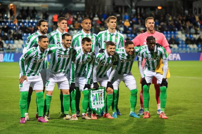 El once del Betis contra el Mlada Bolesvav (Foto: EFE)