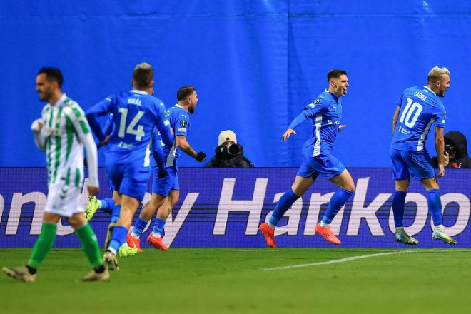 El Mlada Bolesvav celebra el 1-1 ante el Betis (Foto: EFE)