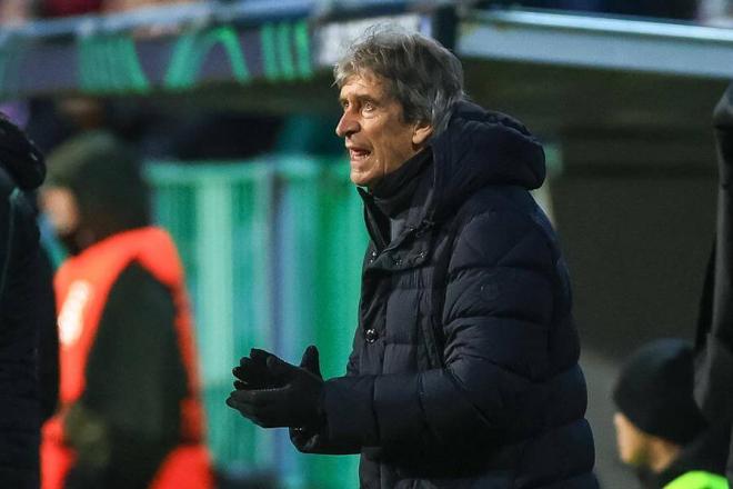 Manuel Pellegrini, entrenador del Real Betis (foto: Kiko Hurtado).