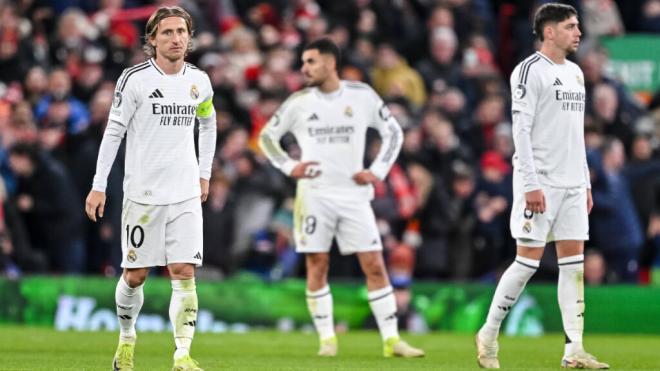 Los jugadores del Real Madrid en Anfield (Cordon Press)