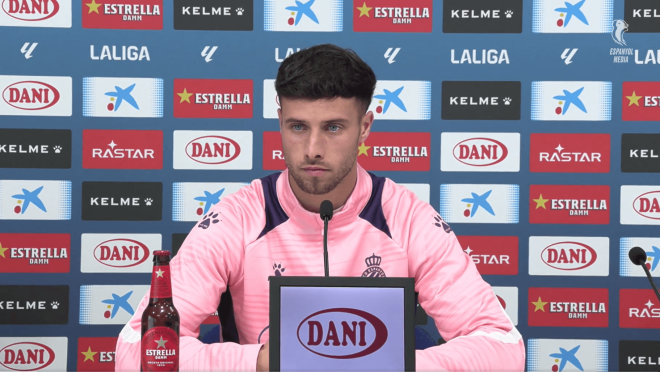 Javi Puado, en sala de prensa.