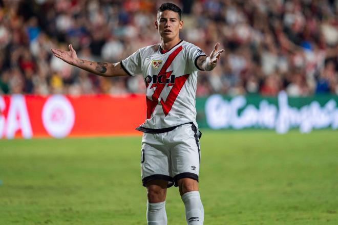 James Rodríguez, en un partido con el Rayo Vallecano (Foto: Cordon Press).