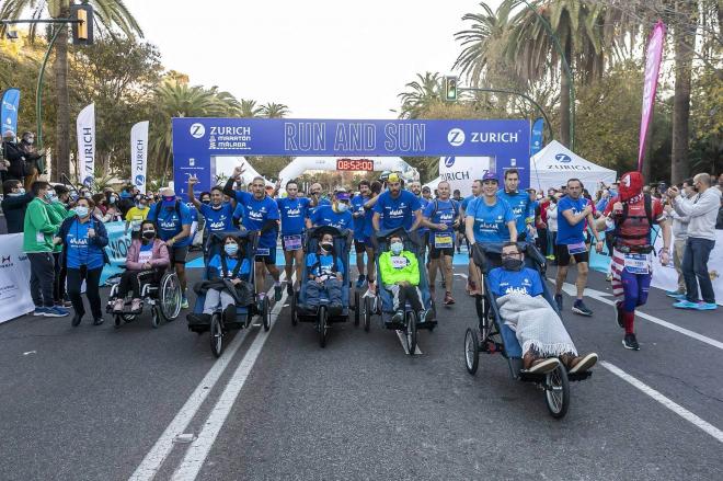 El equipo AEFAT en una Maratón