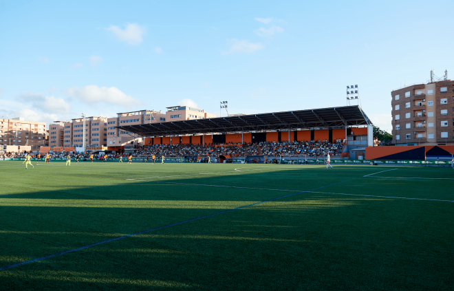 Leyendas del Valencia CF juegan en Torrent