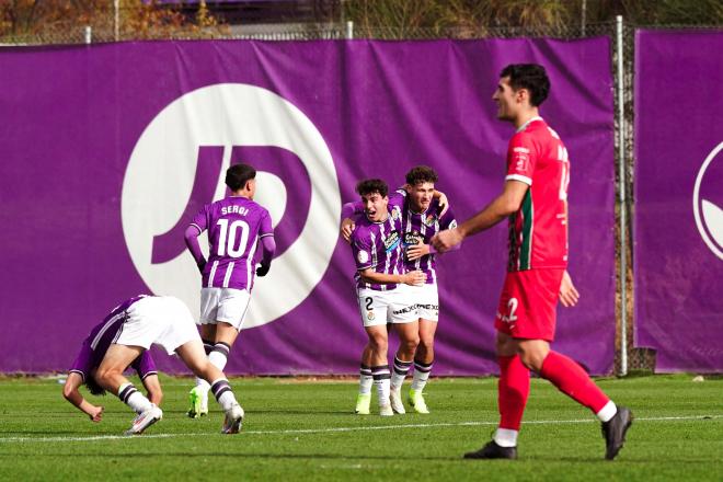 Koke y Jorge Delgado celebran el empate un extremis ante la Gimnástica de Torrelavega (Foto: Real