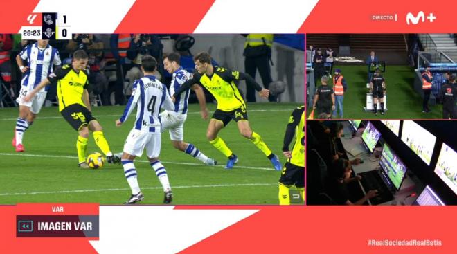 El penalti cometido por Perraud contra la Real Sociedad.