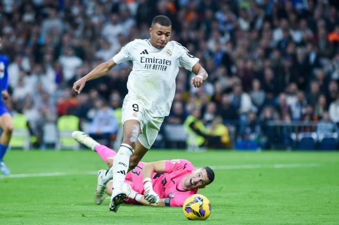 Kylian Mbappé en el Real Madrid - Getafe (Foto: Cordon Press)