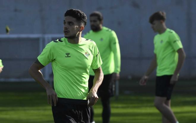 Marc Bartra, durante la sesión del martes (Foto: Kiko Hurtado).