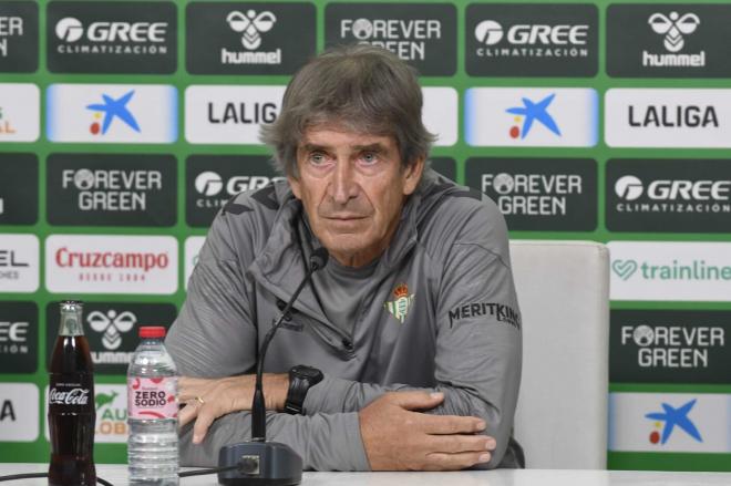 Manuel Pellegrini, en la rueda de prensa del martes (Foto: Kiko Hurtado).