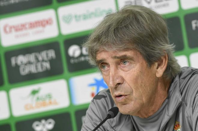 Manuel Pellegrini, en la rueda de prensa del martes (Foto: Kiko Hurtado).